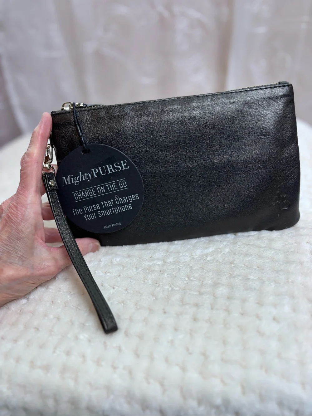 H&Butler Mighty Purse Smooth Black Leather Wristlet w/Built-in Phone Charger